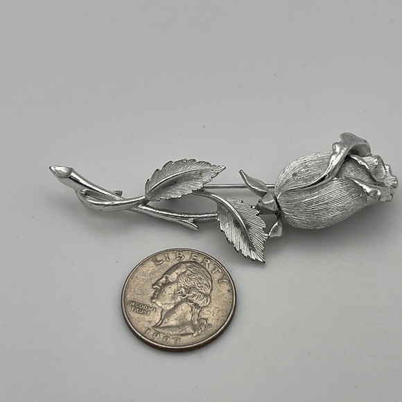 LISNER Signed Silver Tone Long Stem Rose Flower Pin Brooch - Picture 7 of 7